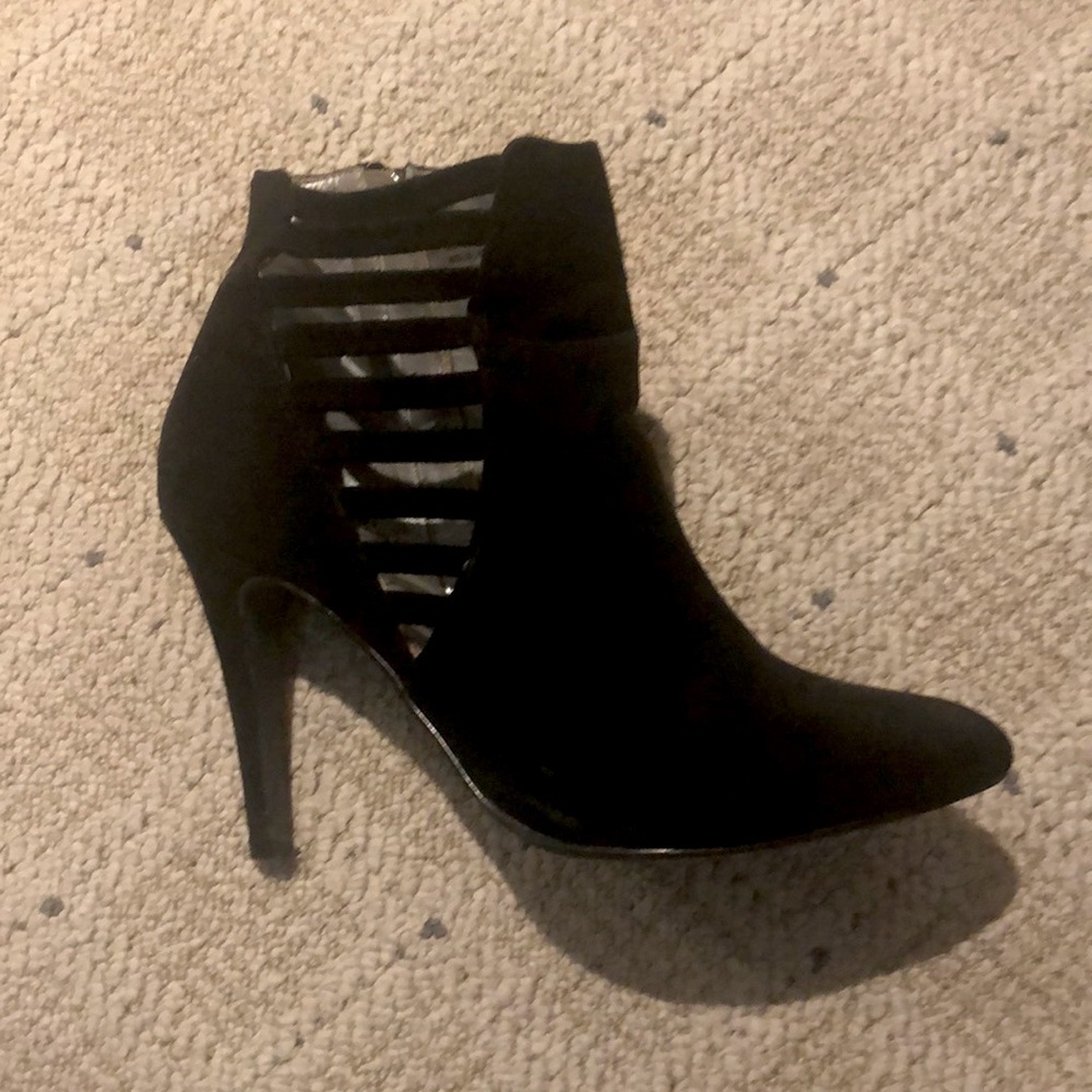 Nine West heel booties